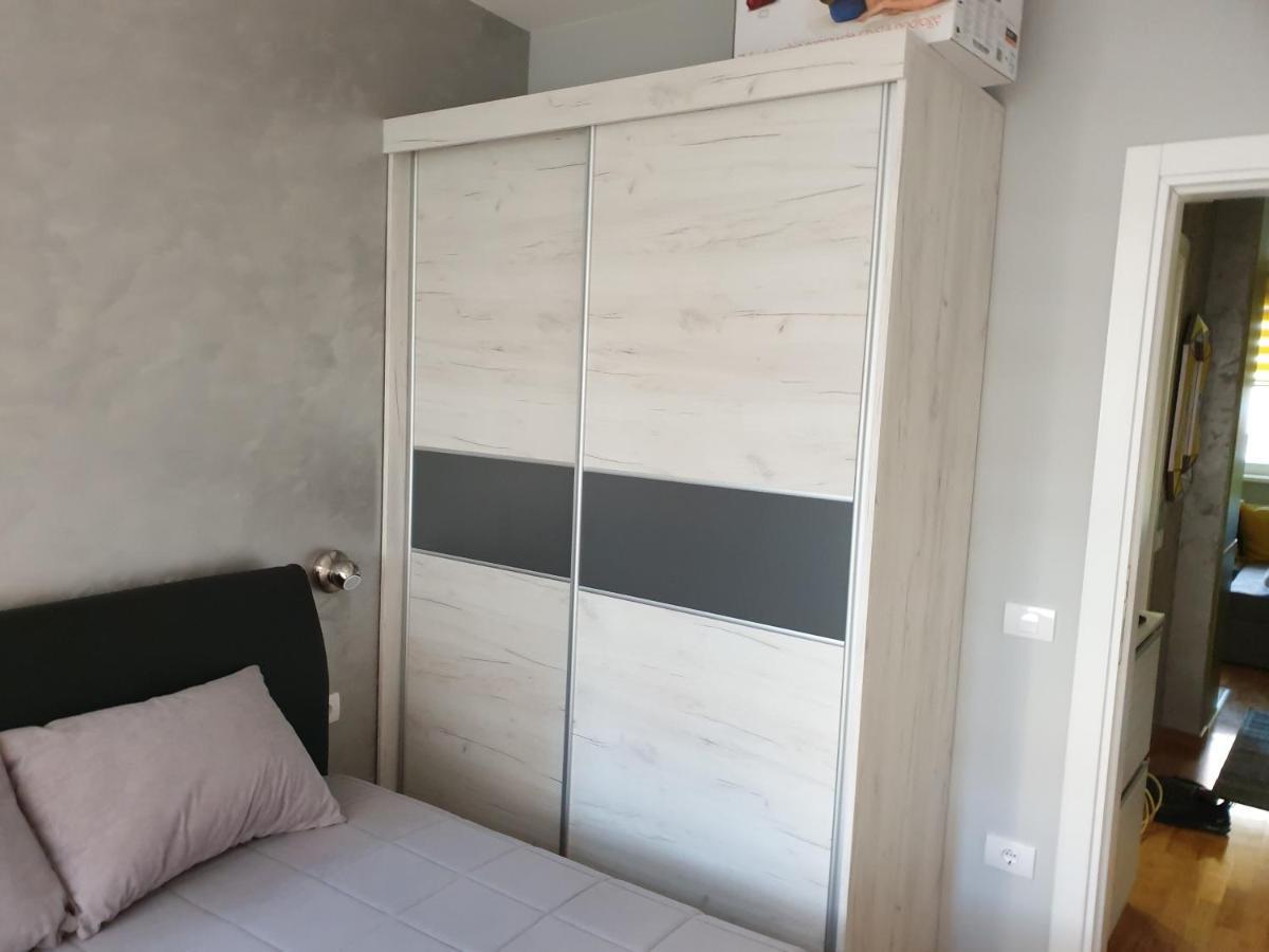 Elena Lux Apartamento Užice Exterior foto